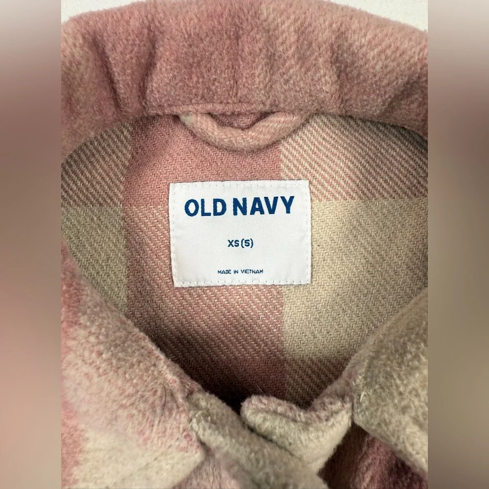 OLD NAVY Girls Plaid Fleece Shacket XS Cozy Pink Check Button‎ Up